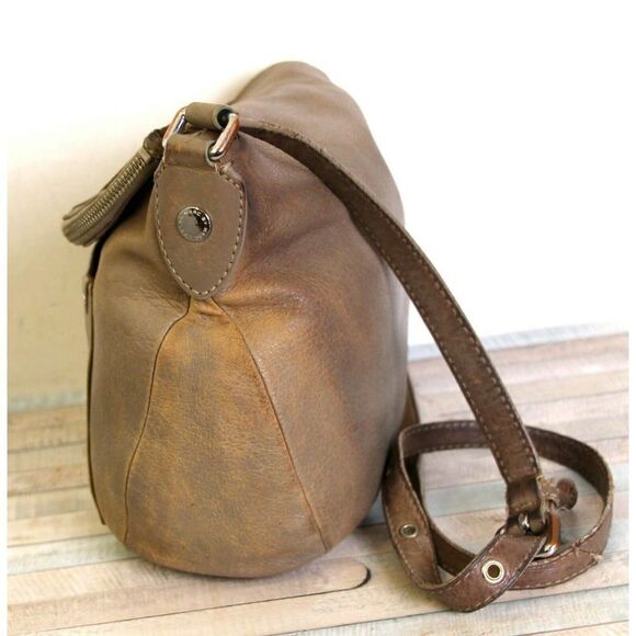 Marc Jacobs OLIVE GRAY DISTRESSED GENUINE LEATHER FLAP SHOULDER BAG CROSS BODY - Picture 5 of 9